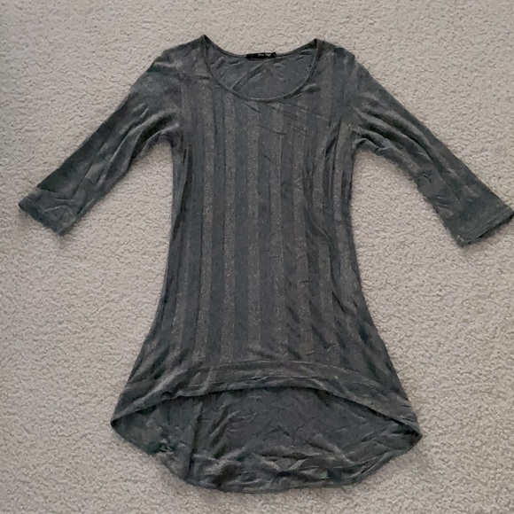 Tunic - Picture 1 of 4